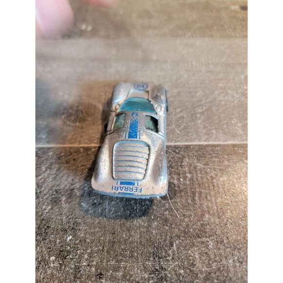 Summer Ferrari silver 12 car toy figure - Picture 3 of 4